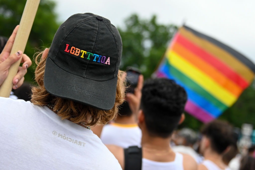 Węgry przyjęły homofobiczną ustawę, która zakazuje „promocji homoseksualizmu”